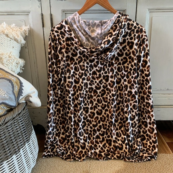 New Plus Size Leopard Animal Print Hooded Blouse - Picture 3 of 8